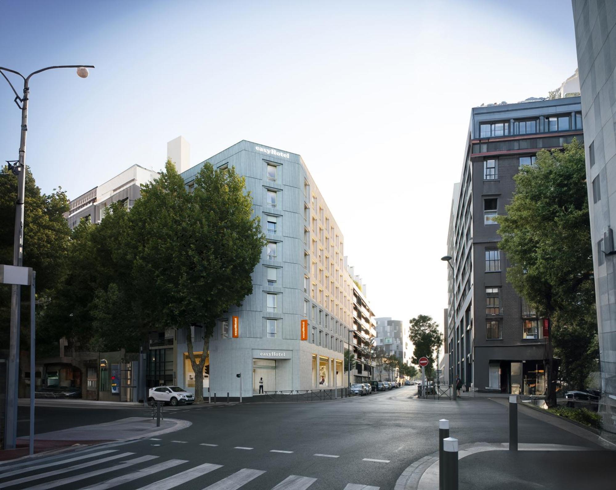 Easyhotel Marseille Euromed Экстерьер фото
